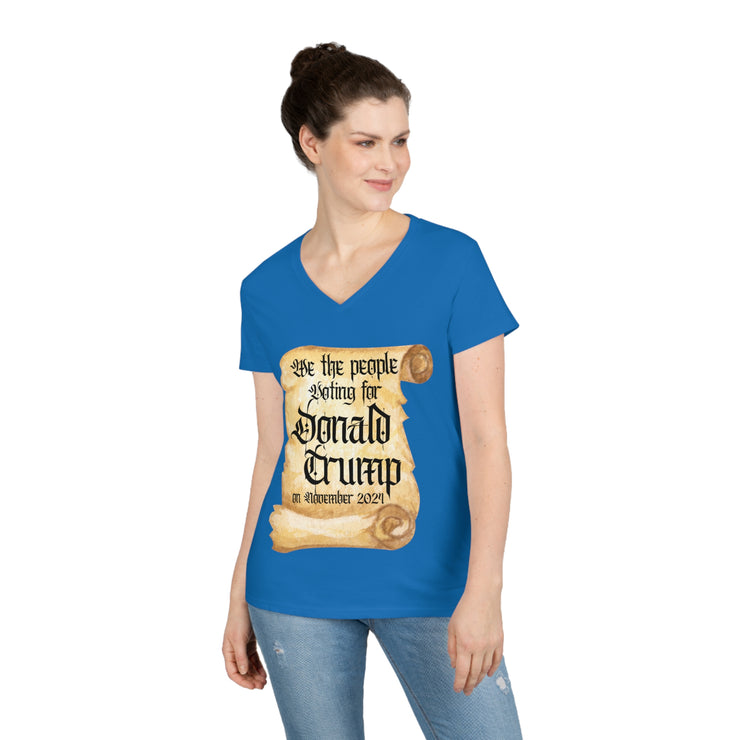 We the people voting for Donald Trump on November 2024 V-Neck T-Shirt