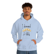 I demand 5-star hotels unisex Heavy Blend™ Hooded Sweatshirt